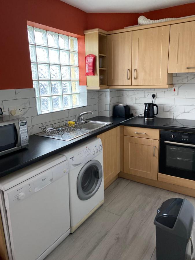 Village Centre Apartment Lahinch Eksteriør bilde